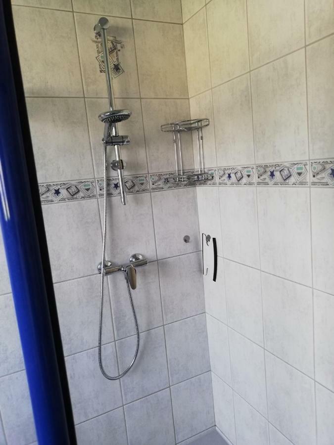 Ferienwohnung An Der Lay Wohnung 2 Bach  المظهر الخارجي الصورة